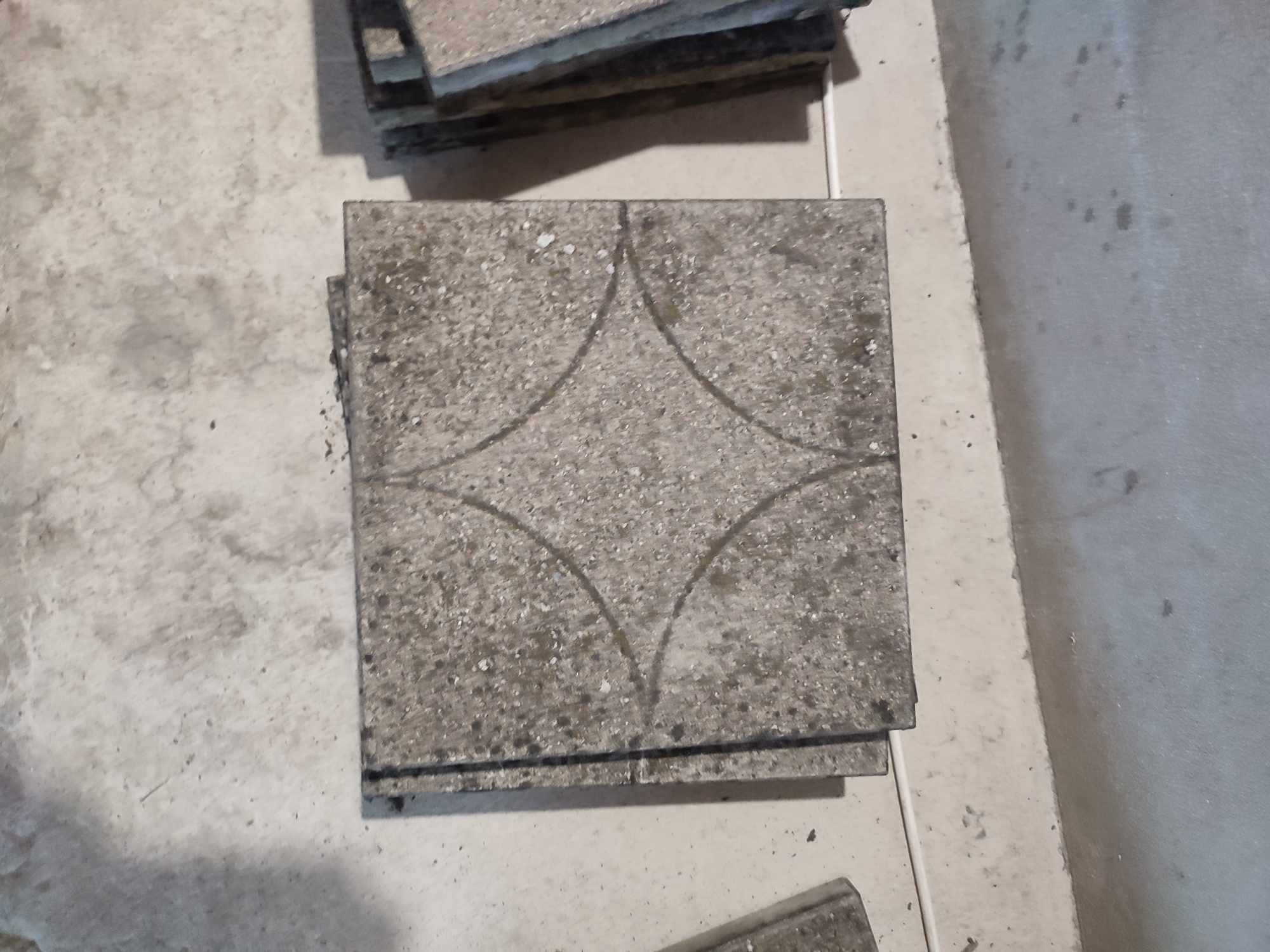 Płytki  betonowe/ chodnikowe