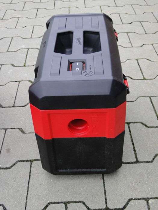 Odkurzacz aku akumulatorowy MILWAUKEE M18VC-2 18V sucho mokro jak Nowy