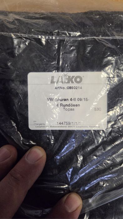 Nowe Dywaniki samochodowe Touran 2015