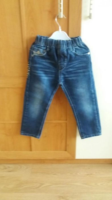 Spodnie jeansowe dla chłopaka roz.116/122 Stan bdb
