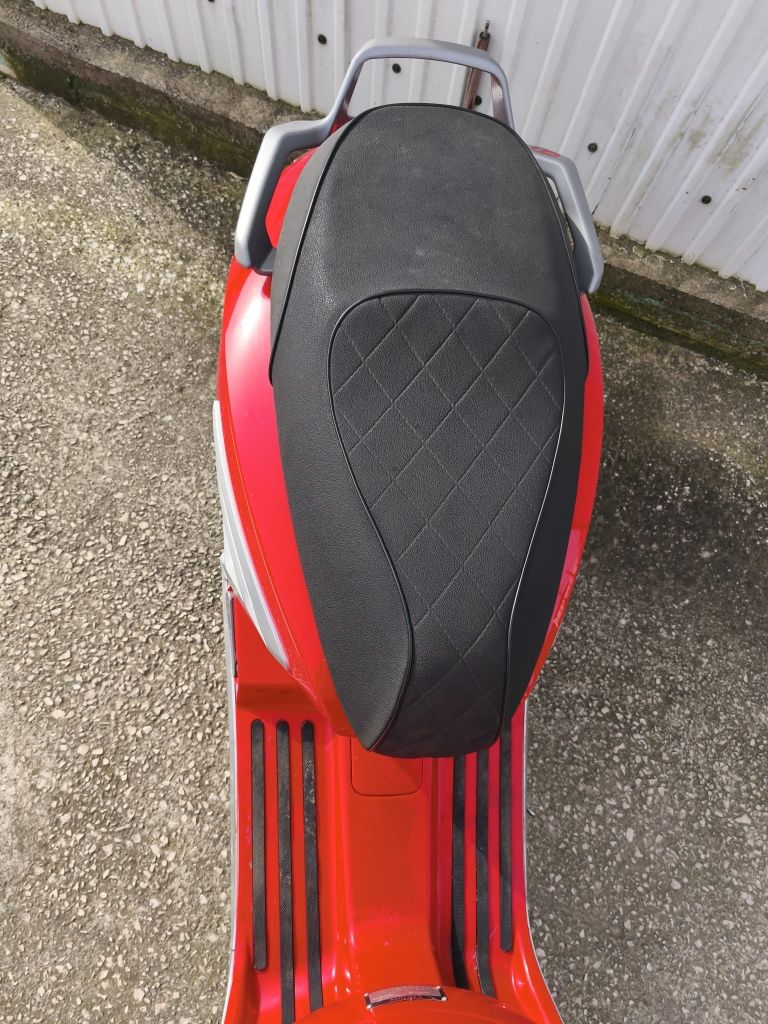 Scooter UM Chill 125