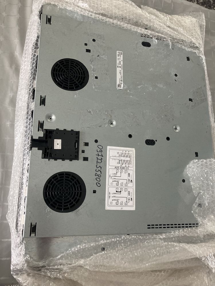 Варильна поверхня AEG Electrolux IKE74451FB інверторна плита