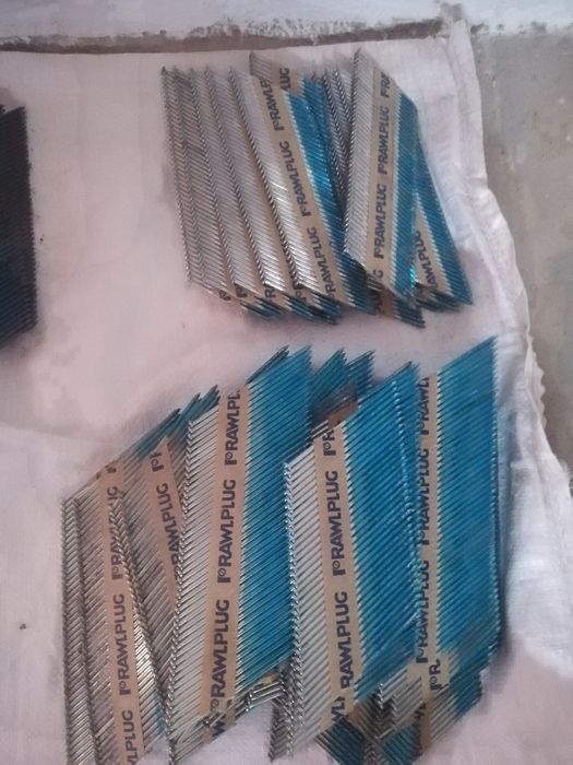 Цвяхи для пістолетк