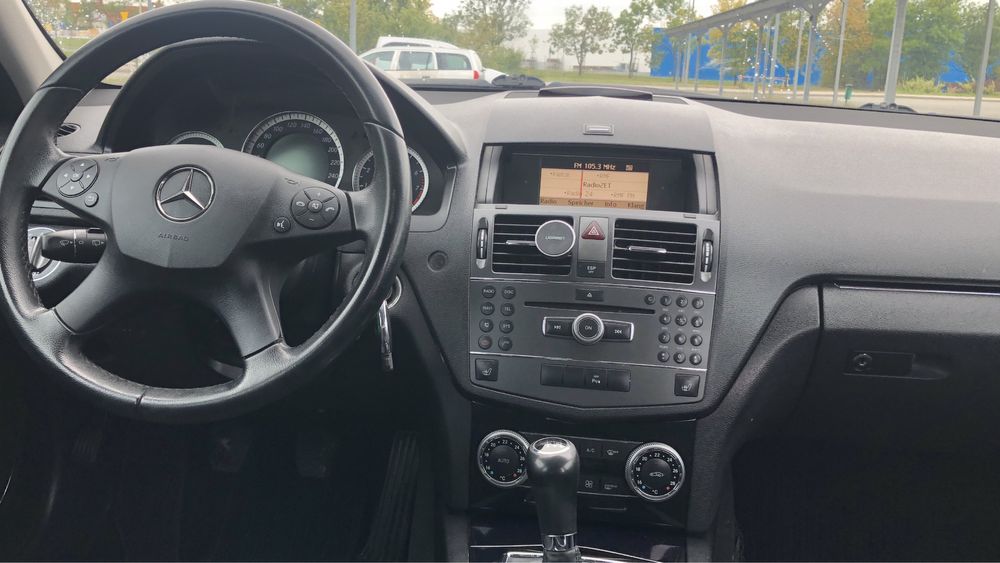 Mercedes Elegance  c 200 kompressor lpg  2010 z Niemiec