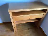 Secretaria em madeira