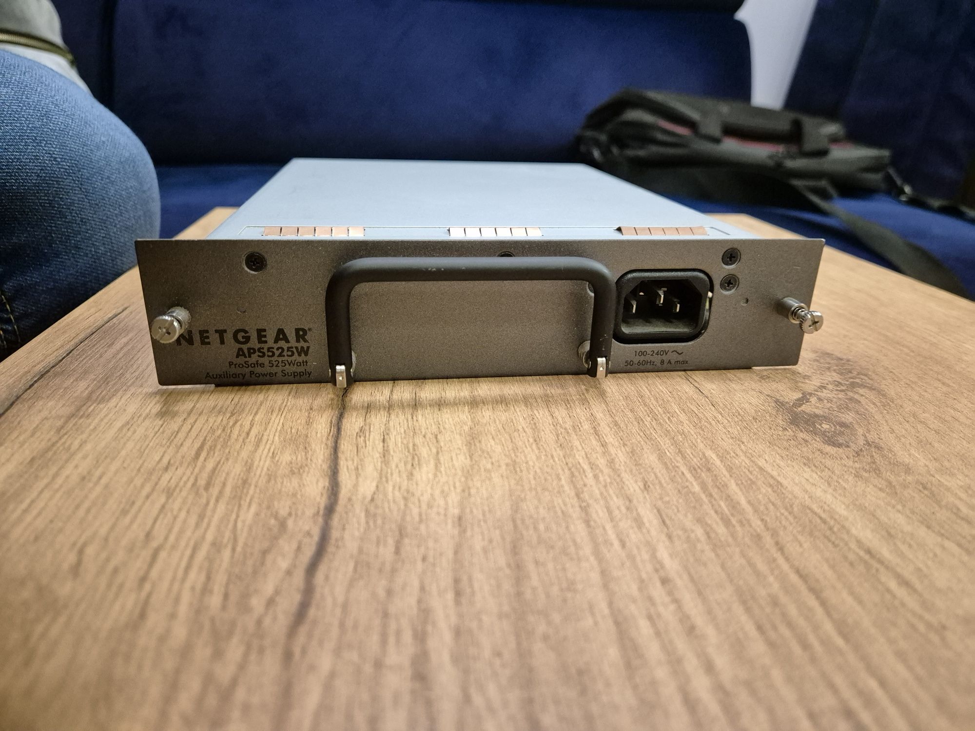 Netgear APS525W 525W Zasilacz do GSM72xxPS series PoE Switch LED 12V