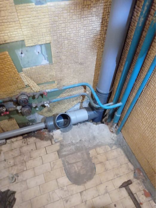 Послуги сантехніка терміновий виклик прочистка каналізації ремонт