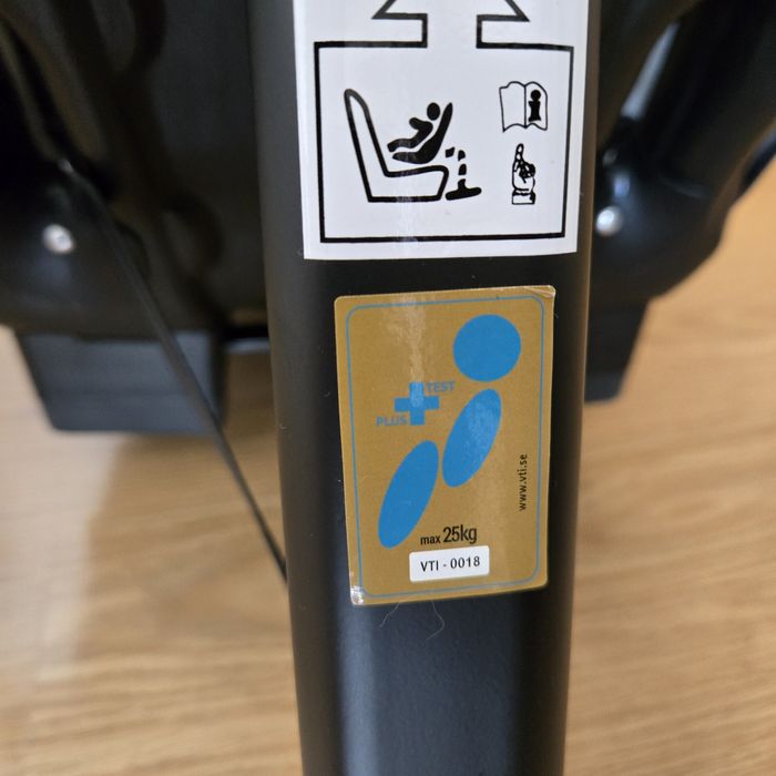 Cadeira auto RF Axkid move 9-25kg.