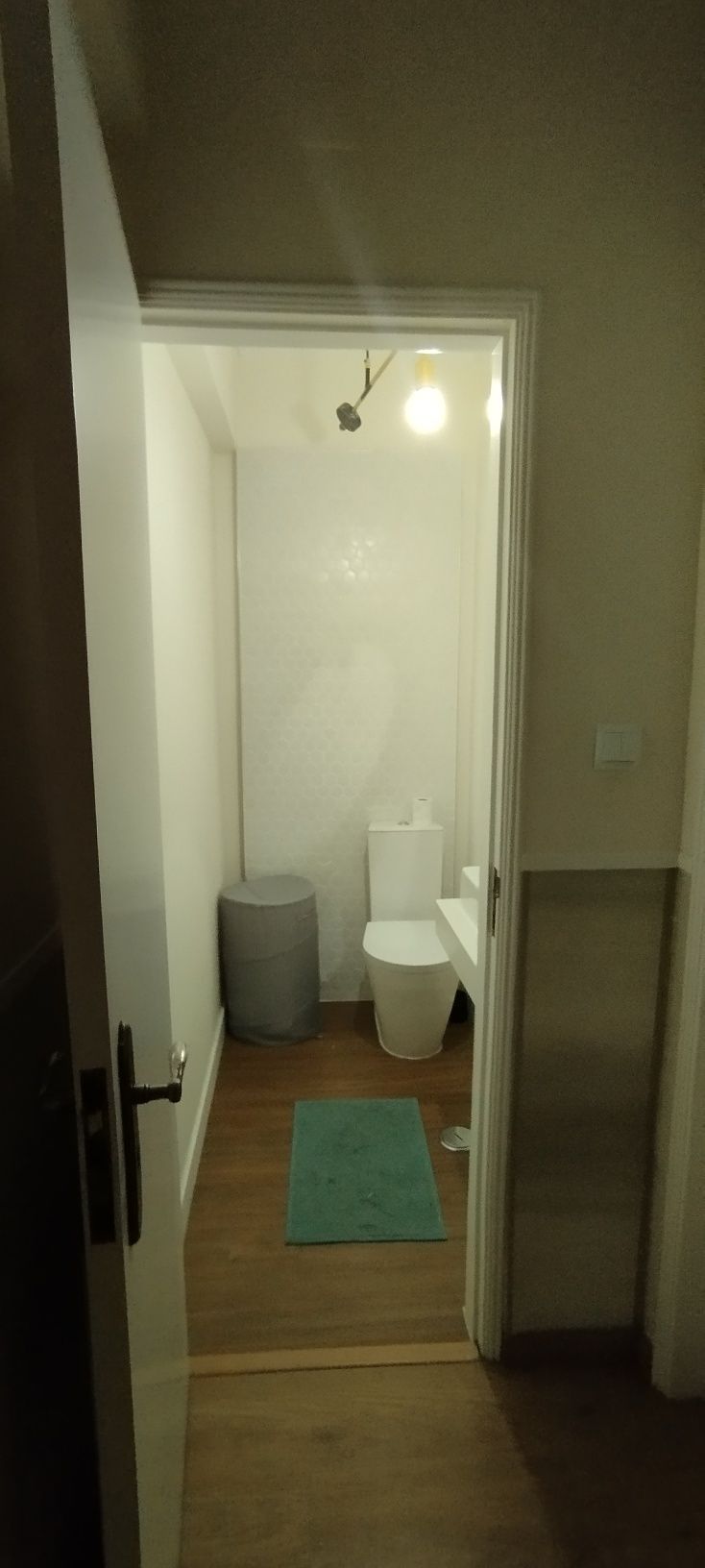 Arrendo quarto casal ou solteiro