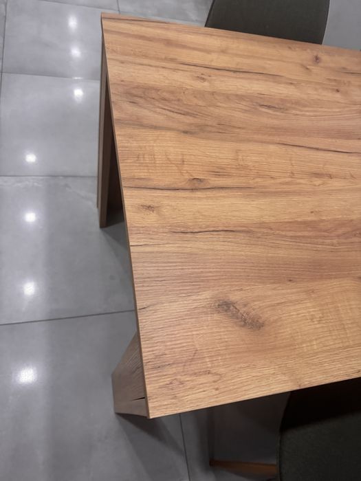 Mesa de Jantar 90x150 HAGE com 4 cadeiras