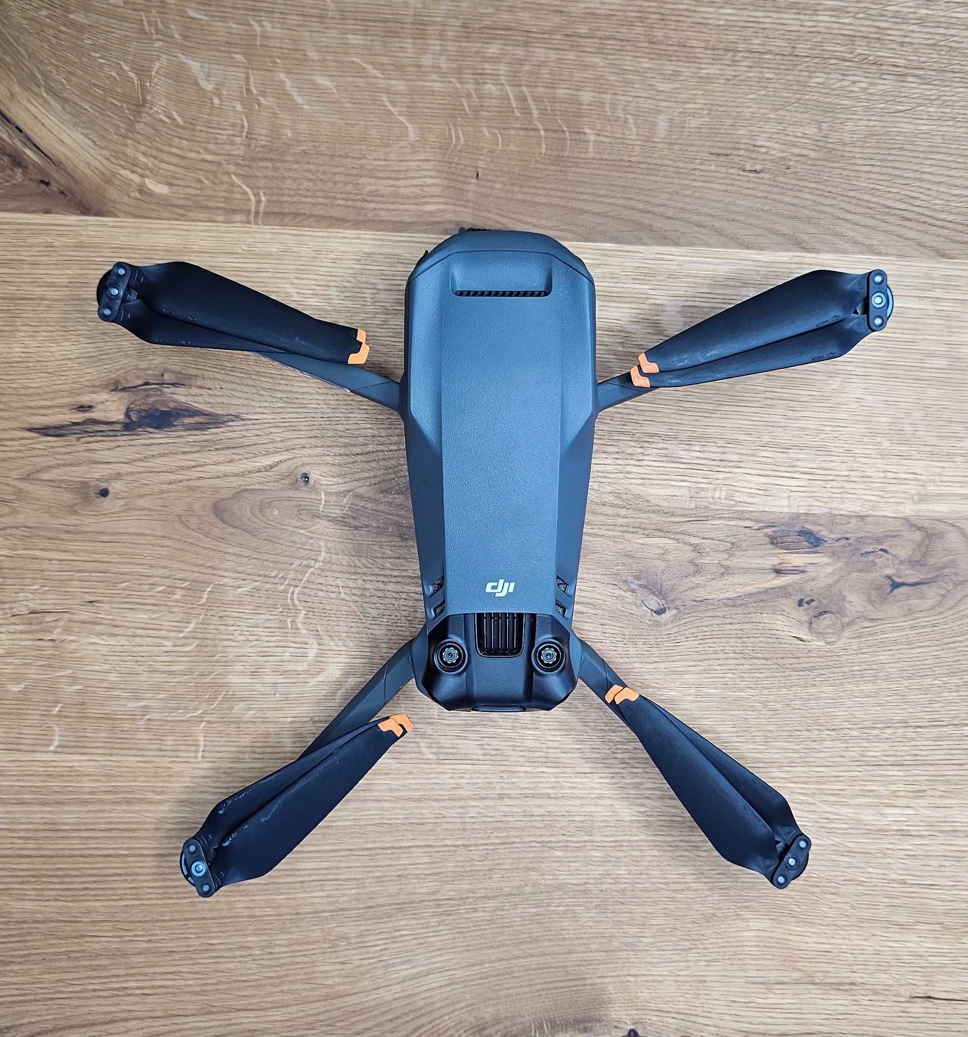 Dron DJI Mavic 3 Pro CINE Premium Combo + gratis dron FPV Cinelog35!