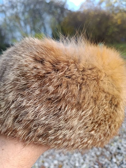 czapka z lisa naturalnego