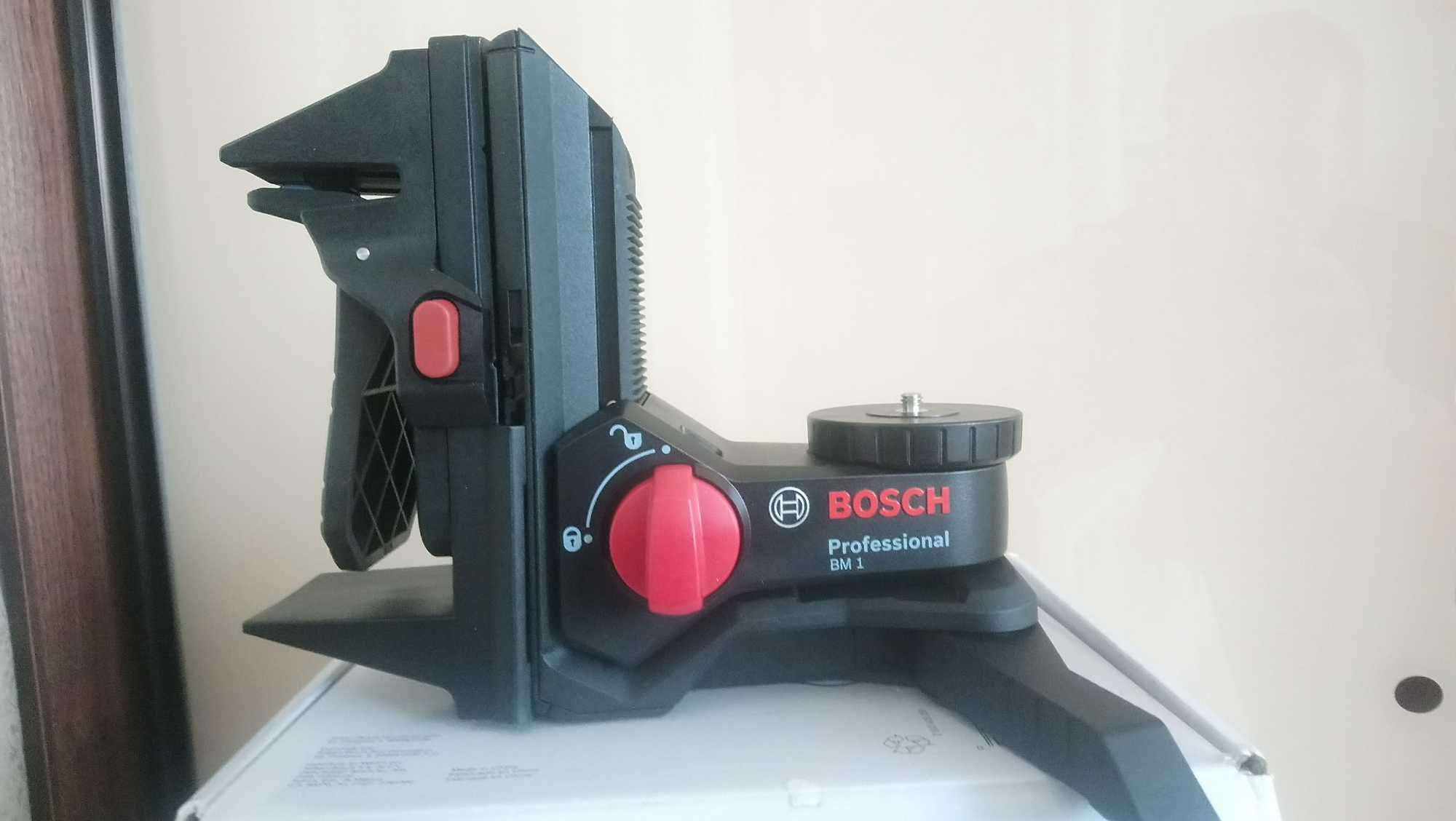 Лазерный уровень нивелир крепление штатив BOSCH BM1 Professional