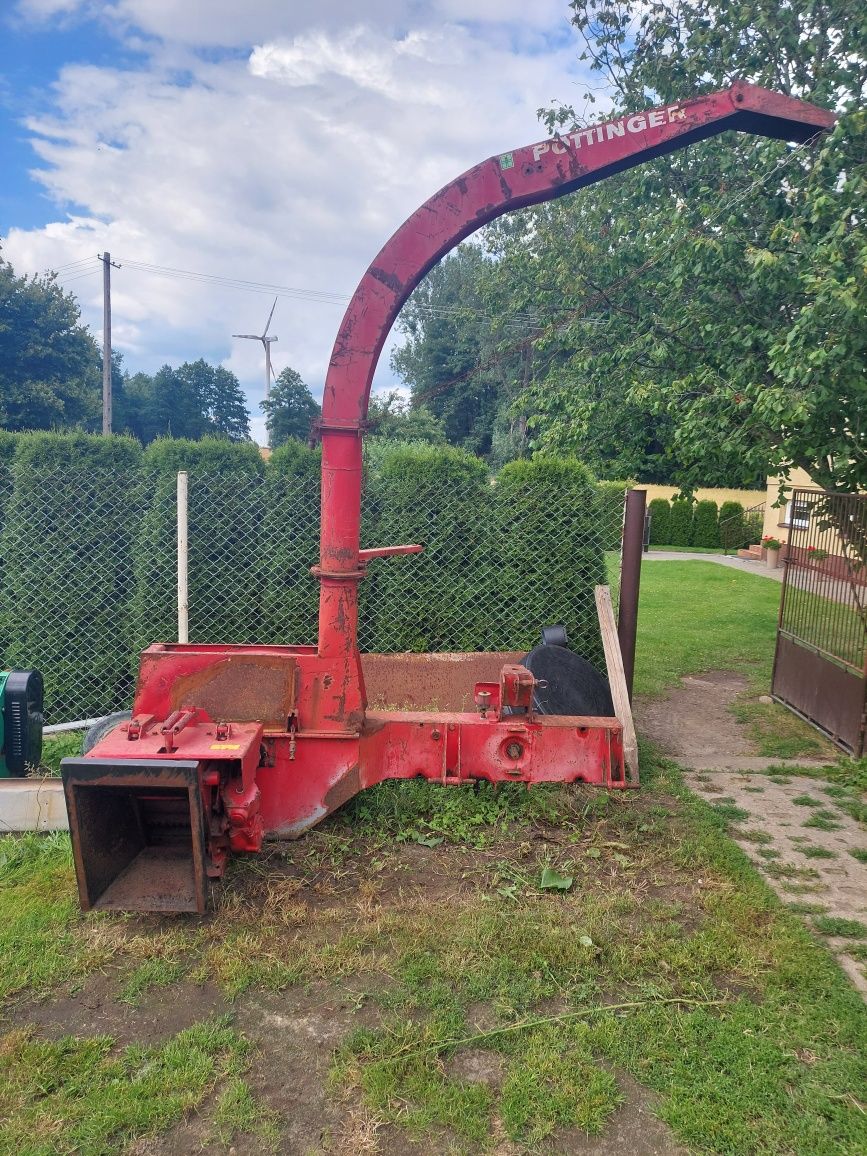 Rębak tarczowy do drewna gałęzi