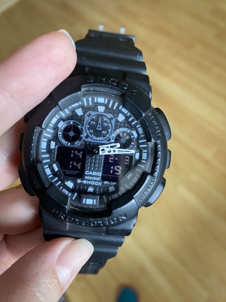 Чоловічий годинник CASIO G-Shock GA-100-1A1ER