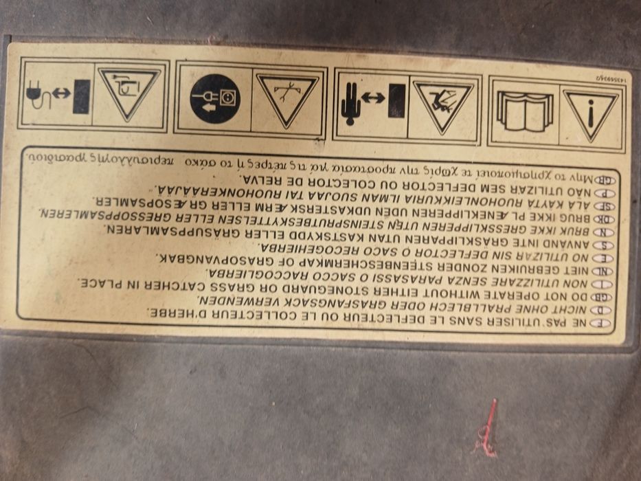 Maquina de cortar relva