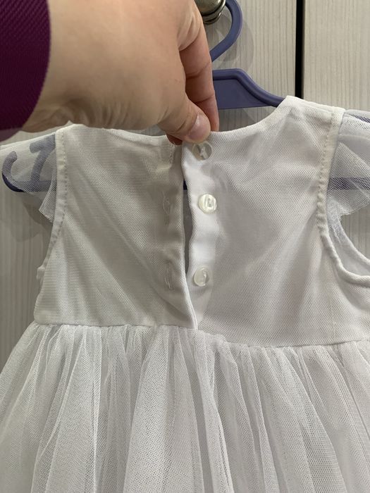 Prześliczna sukienka Ergee 80 86 z tiulem elegancka na wesele chrzciny