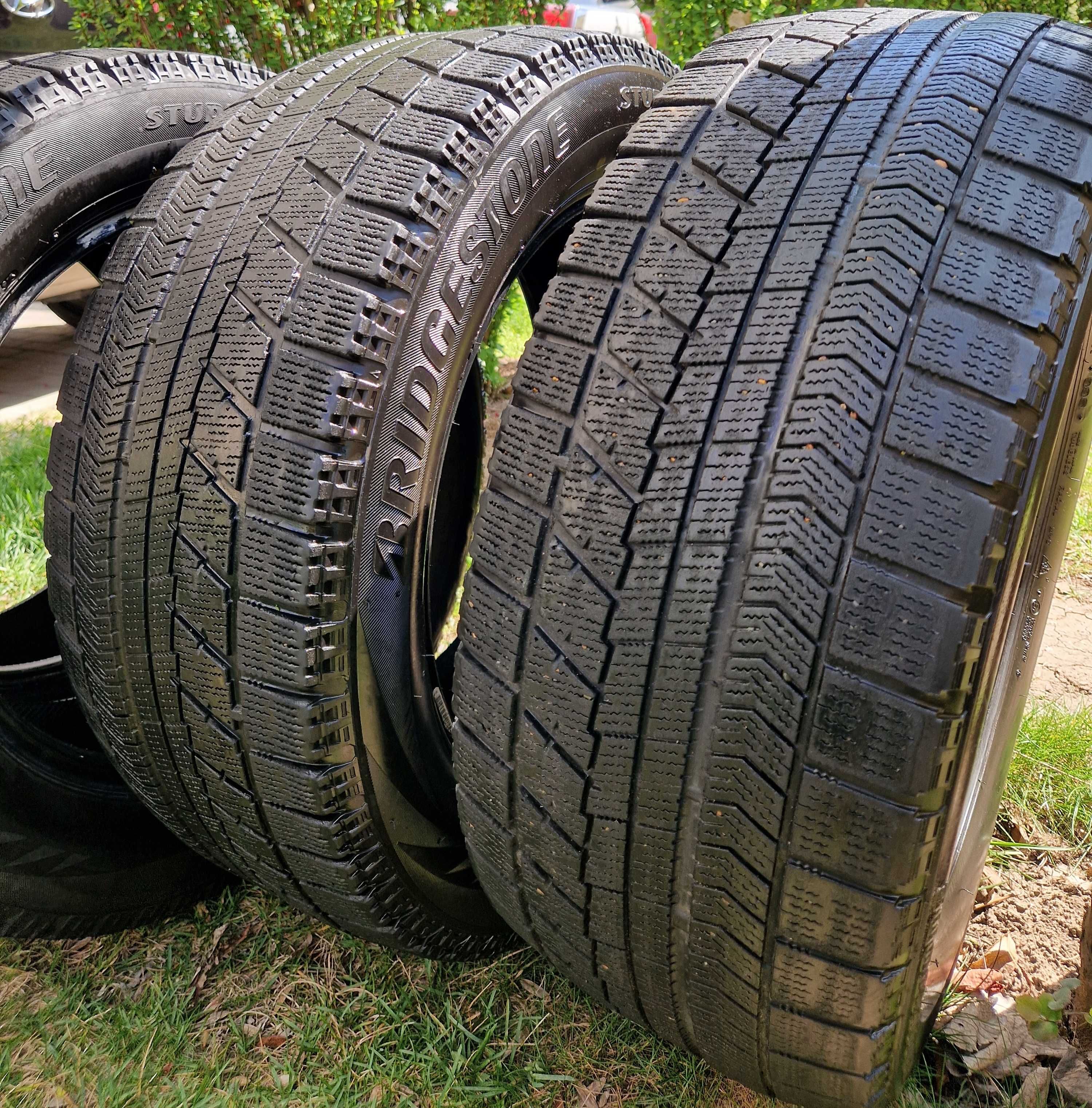 Bridgestone 235 55 r17 Blizzak VRX зима шини резина комплект