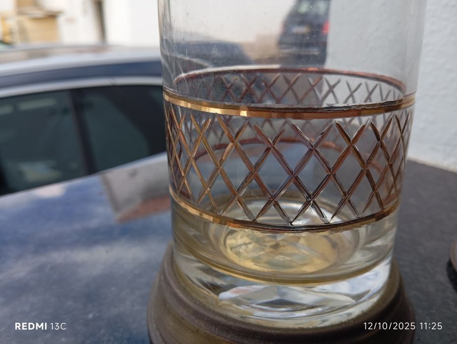 Pote latão e vidro lapidado