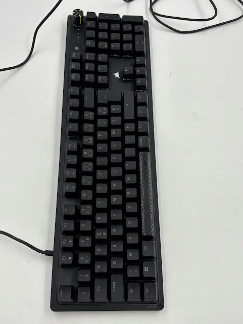 mechaniczna klawiatura do gier corsair k70 core rgb układ azerty