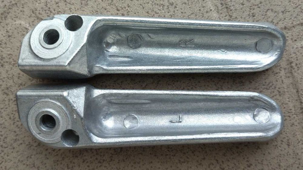 Задні підніжки Yamaha