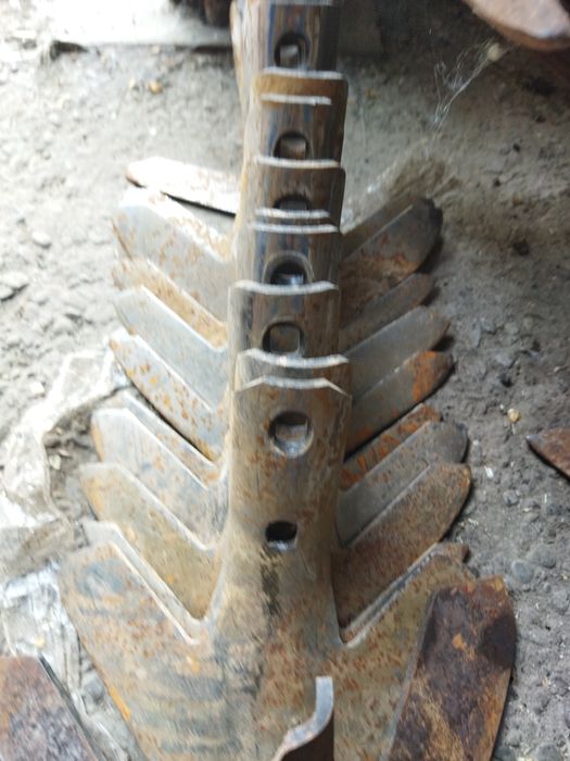 Лапи, стрілки та стійки  для культиватора