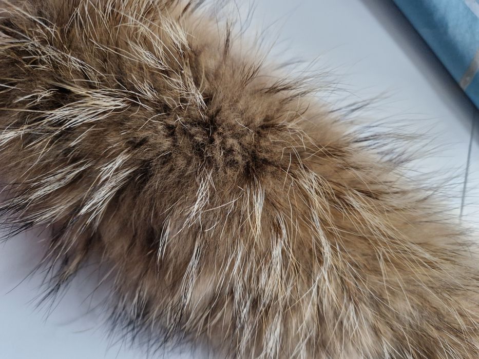 Kołnierz,  naturalne obszycie do kaptura