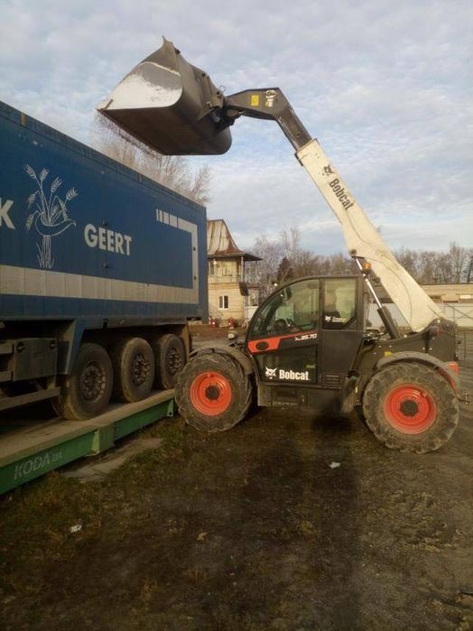 Аренда телескопического погрузчика BOBCAT TL35.70