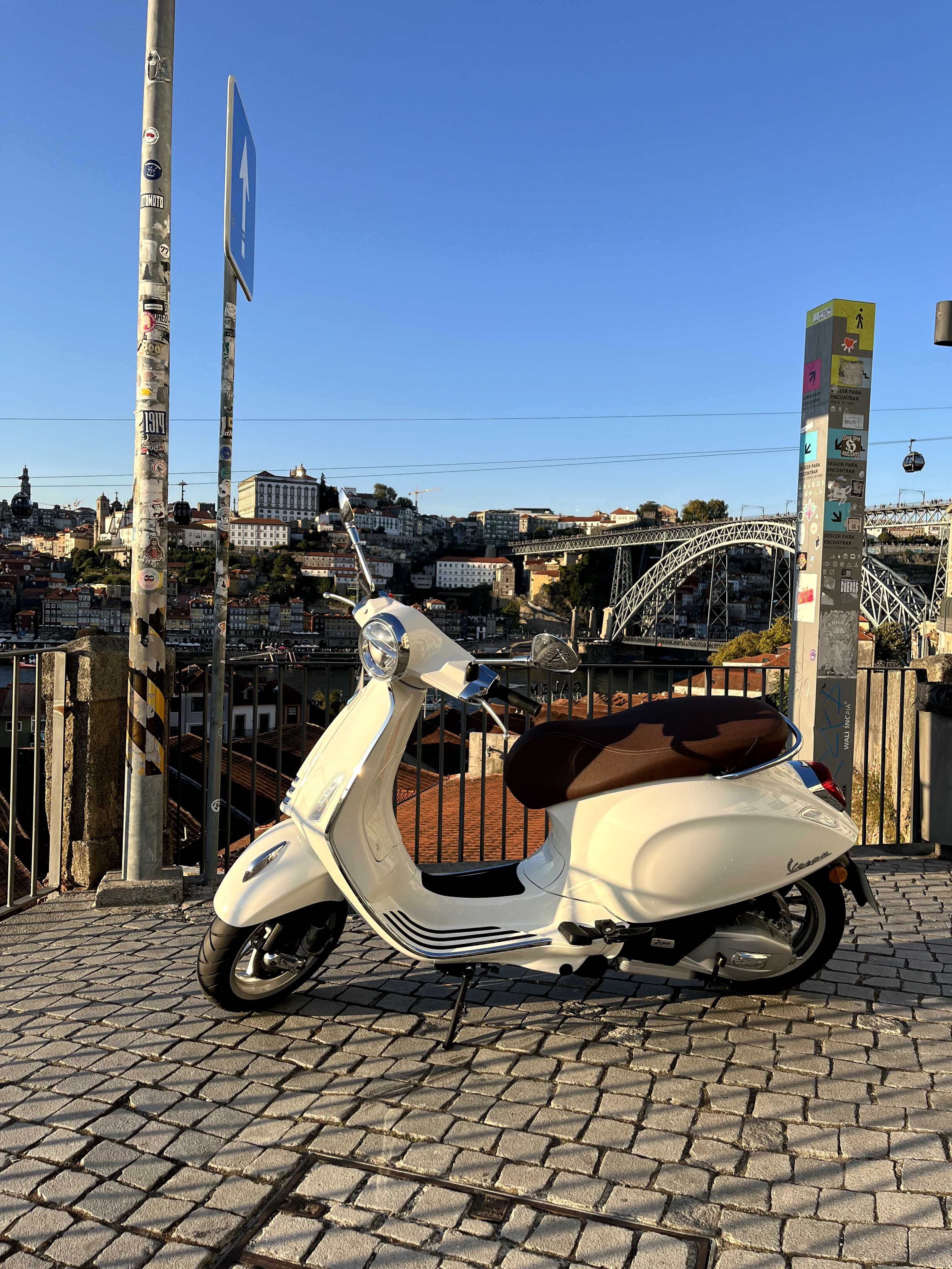 Vespa Primavera 125cc 2024 - Excelente Estado