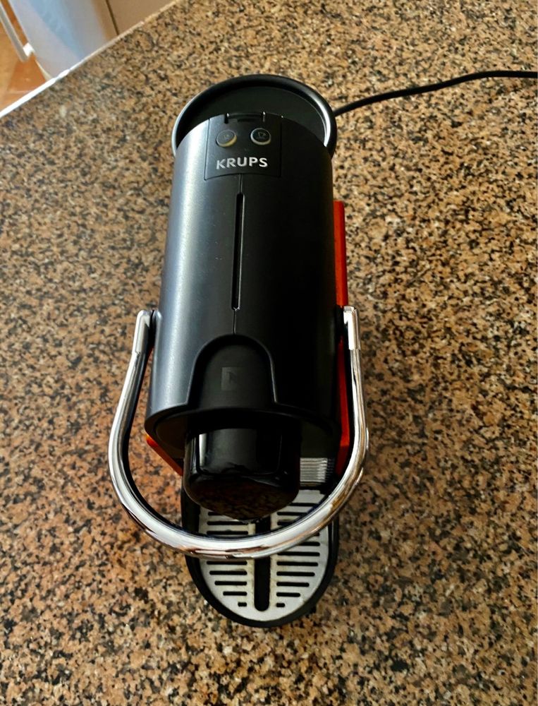 Máquina de café Nespresso píxie