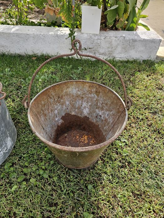 Baldes antigos antiguidades