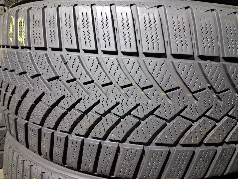 235/40 19 Semperit Speed Grip 3 резина зимова ПАРА