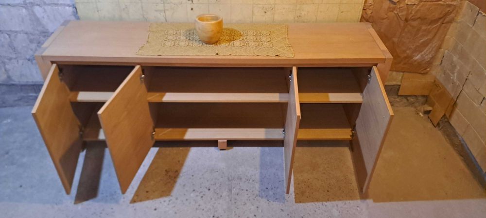 komoda z mdf czterodrzwiowa