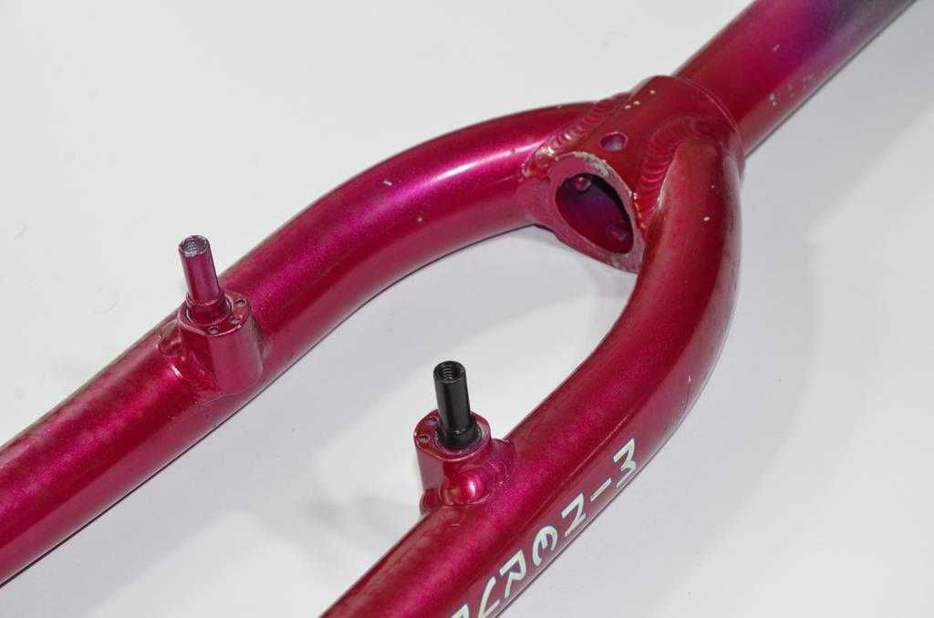 Widelec rowerowy mtb gwint 1 1/4" ! koło 26'' MINERVA piwoty alu stal