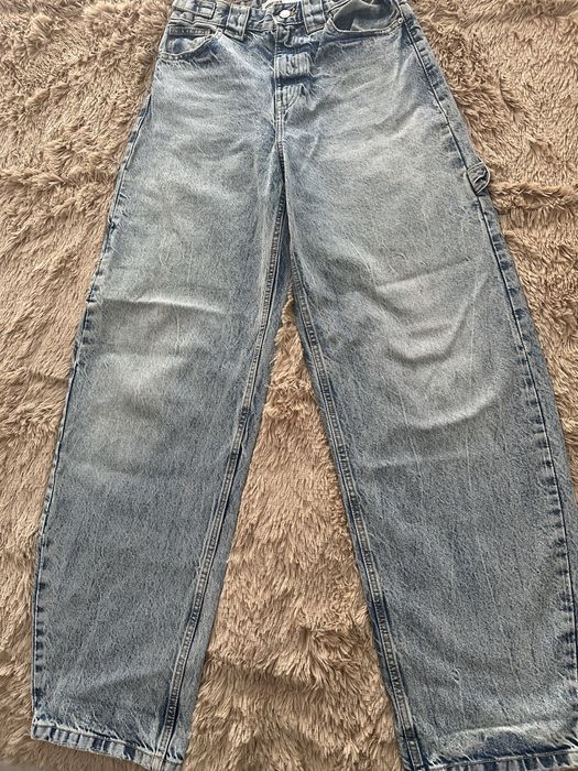 Джинси BERSHKA 36р