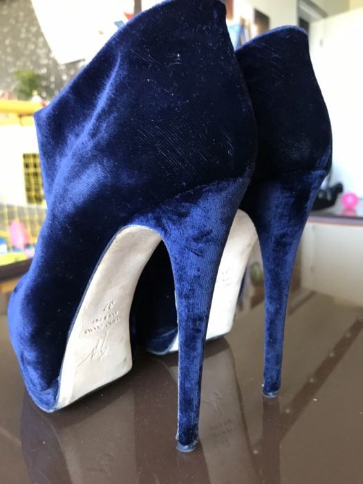 Ботинки бархатные благородно синего оттенка