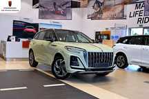 Hongqi HS3 ~FV23%~Aktywny Grill Przedni~Reflektory LED~Apple CarPlay + Android