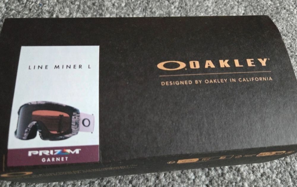 Oakley Line Miner L PRIZM Garnet – nowe gogle narciarskie komplet
