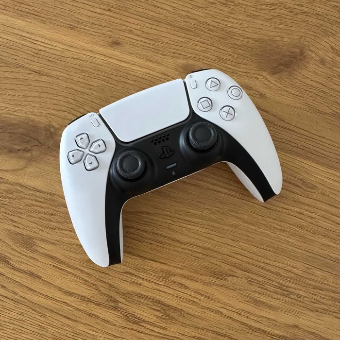 Pad DualShock 4 w obudowie DualSense – nowy, działa z PS4/PC!