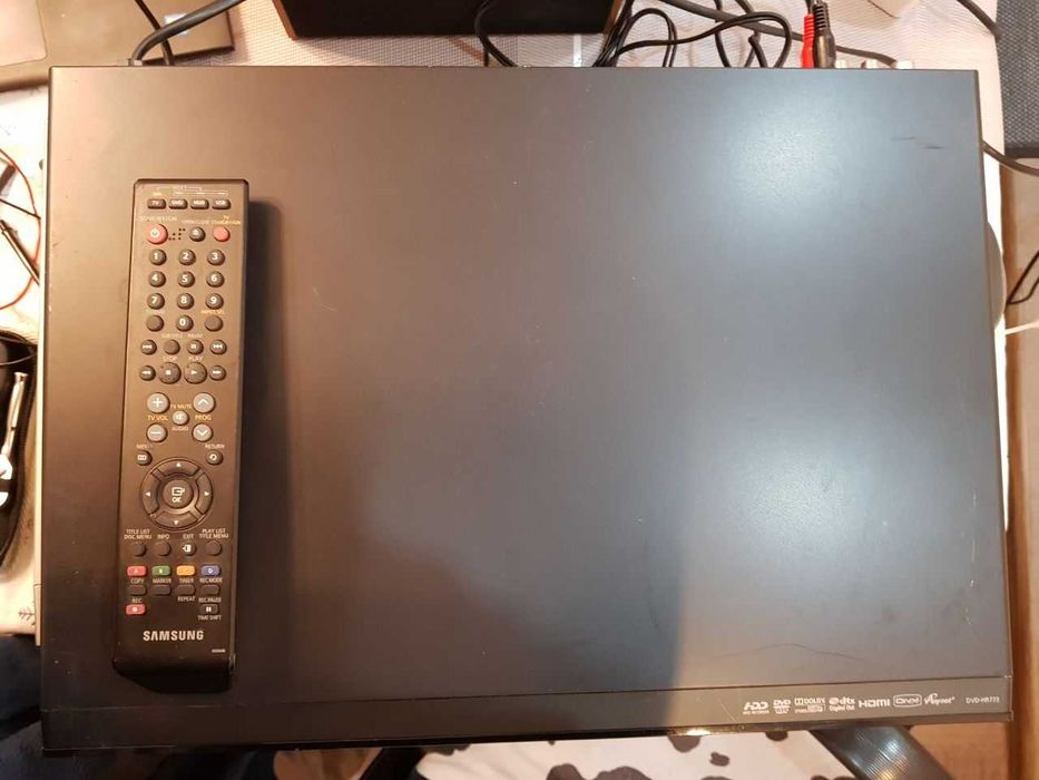 SAMSUNG DVD-HR773 - nagrywarka DVD z oryginalnym pilotem