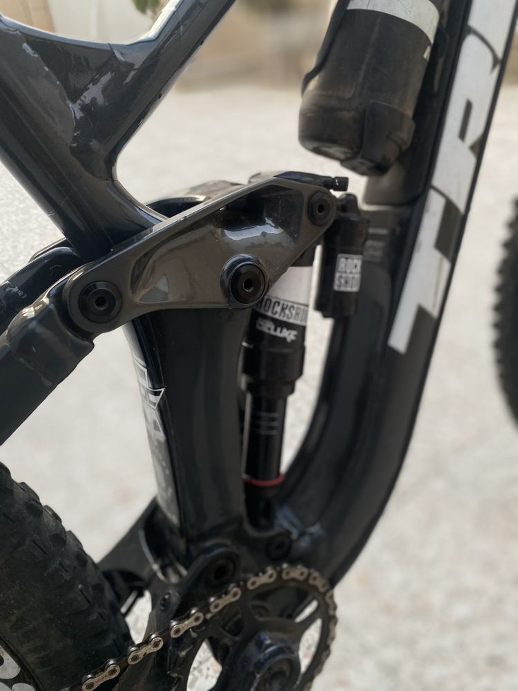 Trek slash 8 (2021)