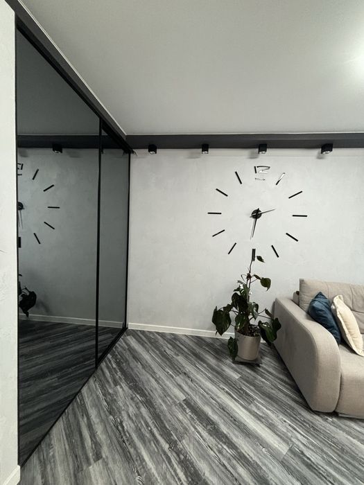 Євро3кімнатна квартира з якісними меблями, технікою