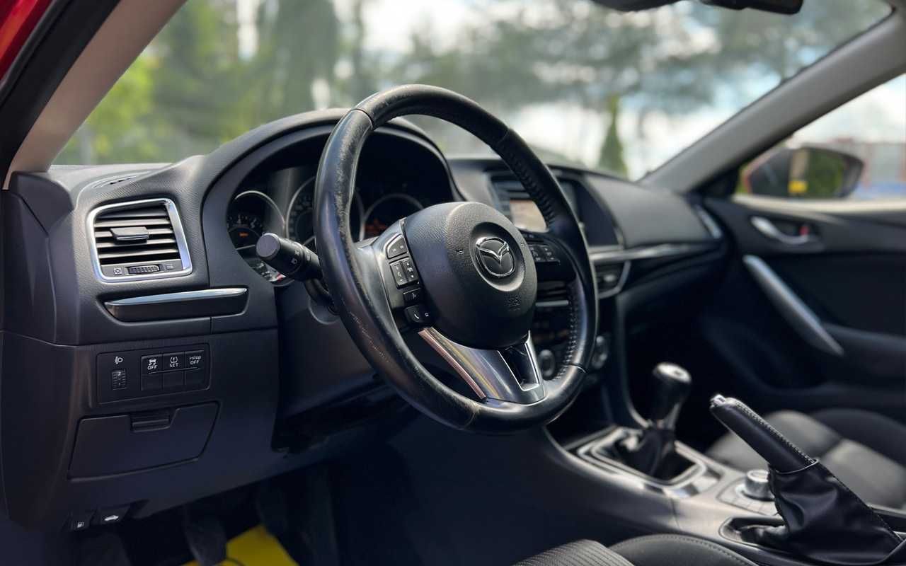 Mazda 6 2012 року