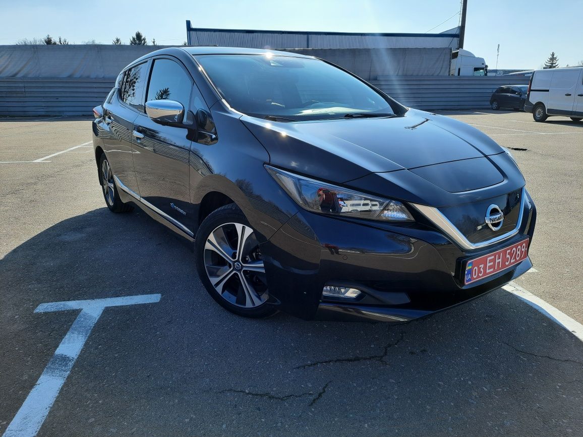 Продам авто NISSAN Leaf 2018 р.