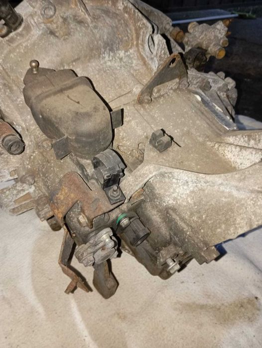 caixa velocidades renault 1.9cc PK1 AA 061
