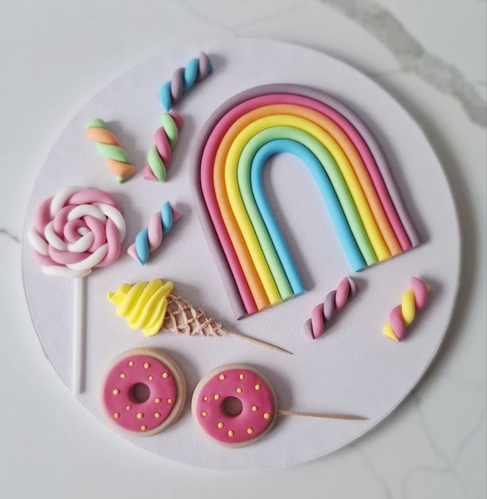 Słodycze na tort toper 3D z masy cukrowej
