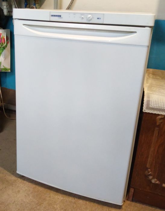 Морозильна камера LIEBHERR G1211