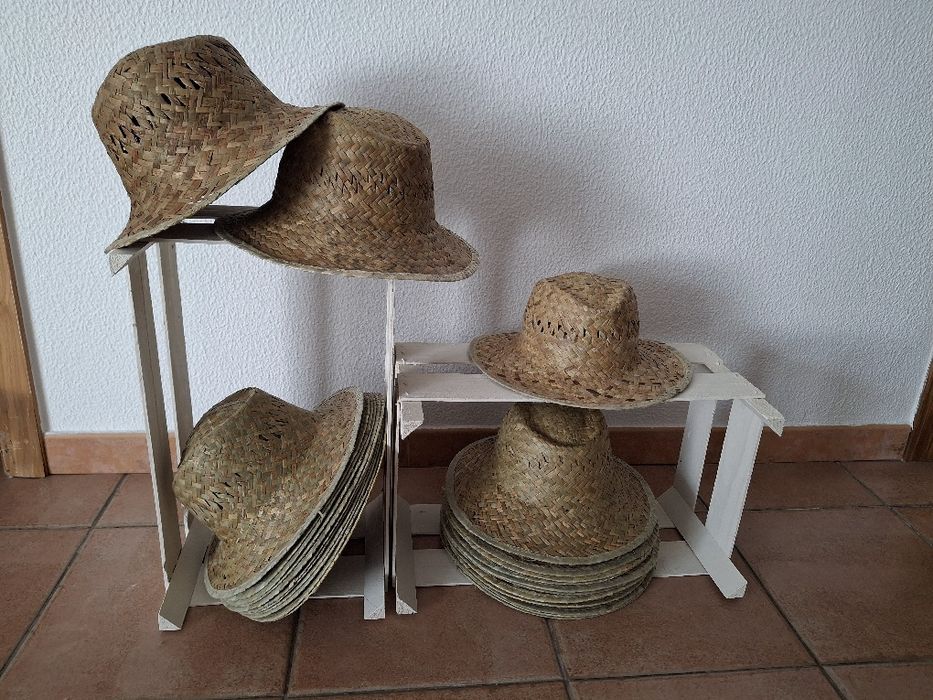 conjunto de 25 chapéus de palha