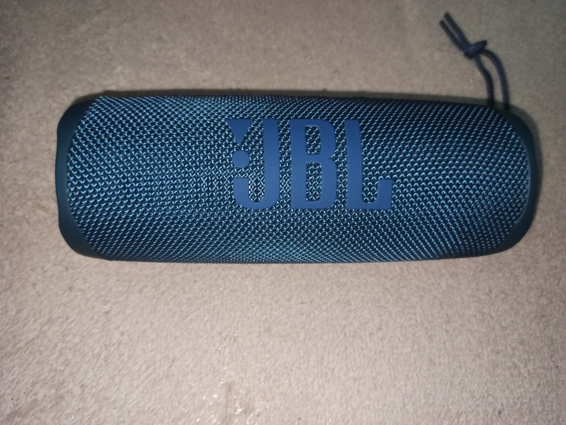 Колонка Bluetooth JBL