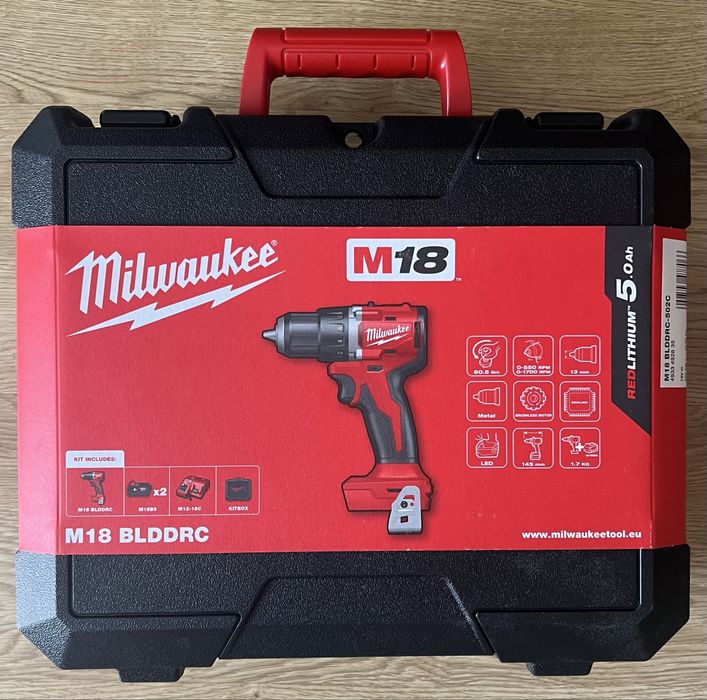 Новий/Дрель-шуруповерт MILWAUKEE M18 BLPDRC-502C/Акамуляторний/Набір